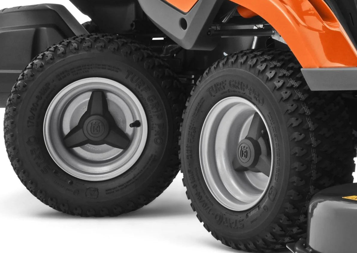 Husqvarna Profi Allrad-Frontmaaier R 316TX AWD – Basismachine zonder Maaidek