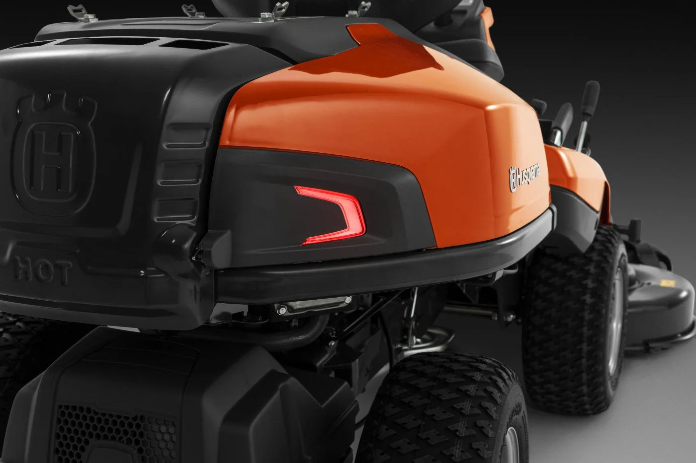 Husqvarna Profi Allrad-Frontmaaier R 316TX AWD – Basismachine zonder Maaidek